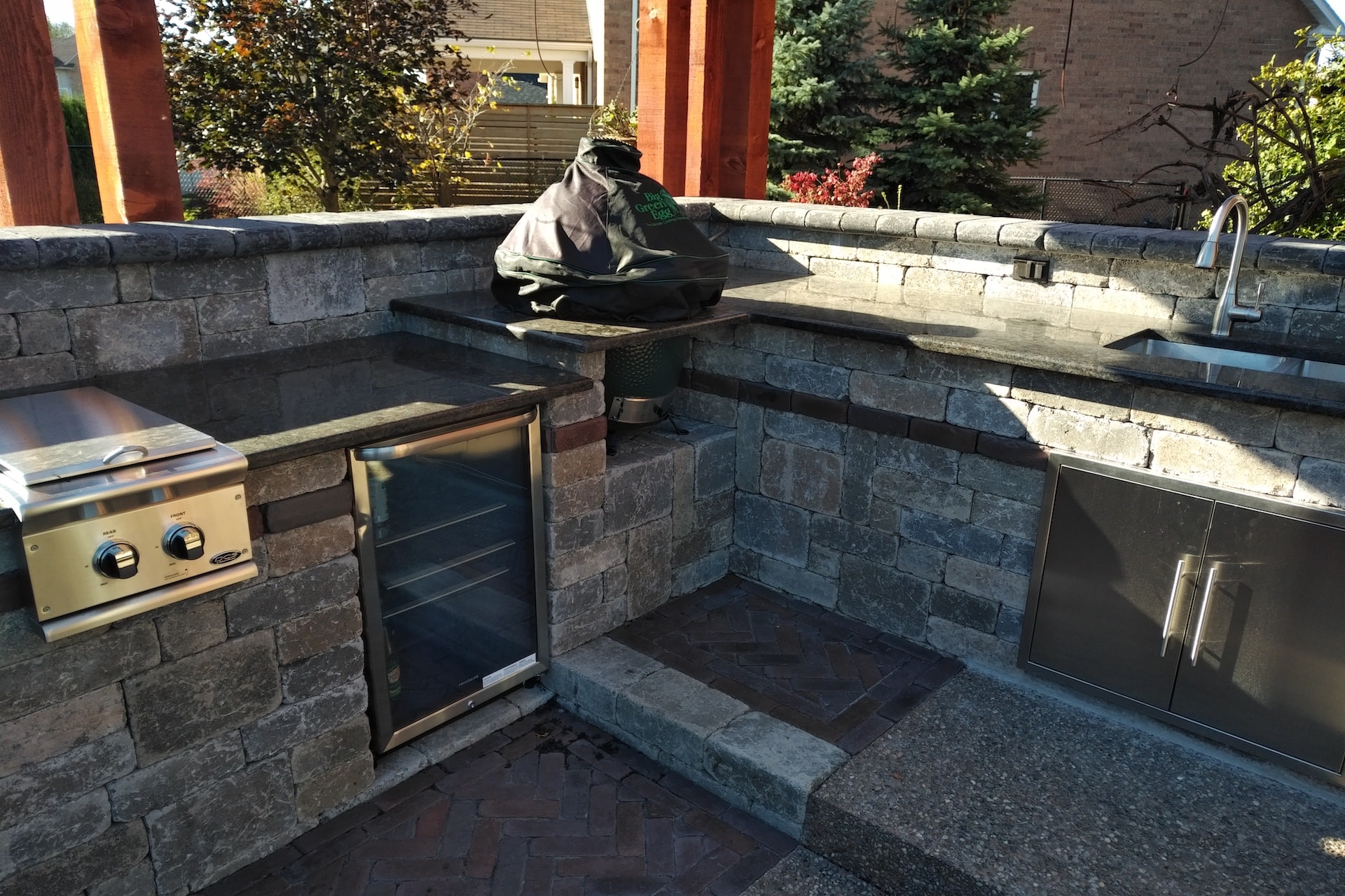 Kitchens & BBQ Areas